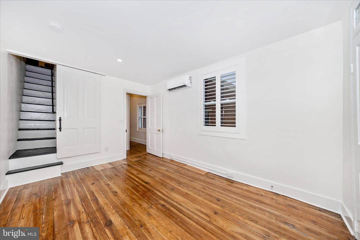 408 W South Street photo 68