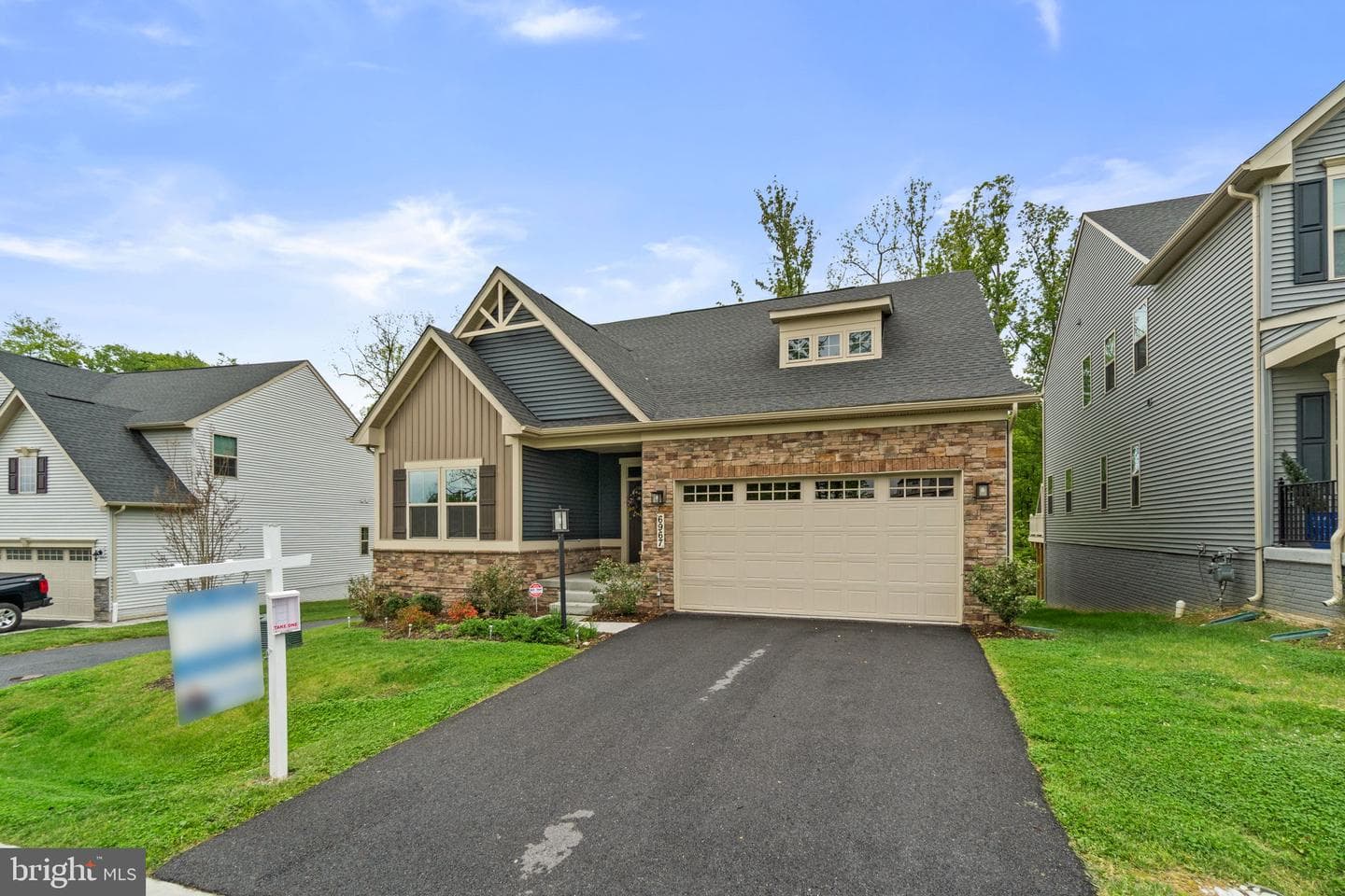 6967 Mandalong Way, New Market