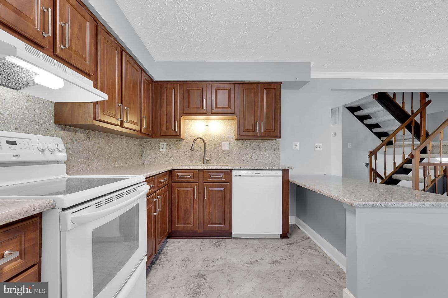142 Fairfield Drive photo 14
