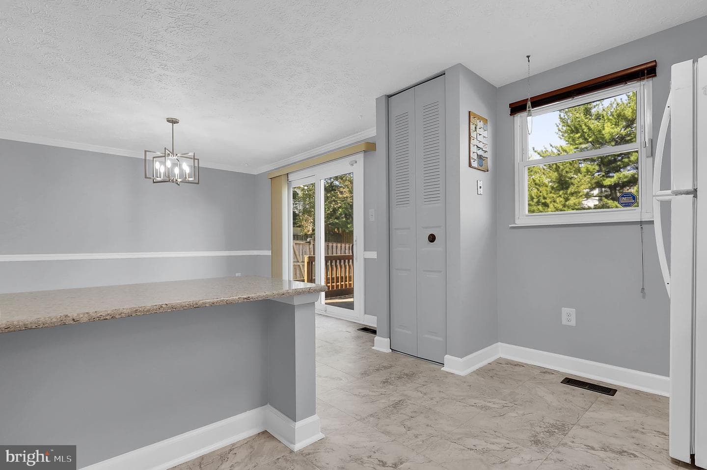 142 Fairfield Drive photo 16
