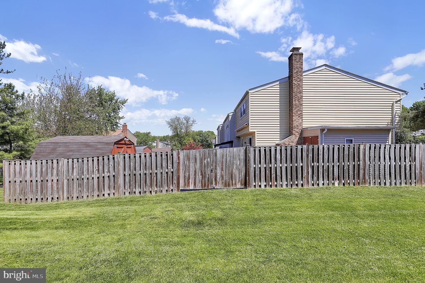 142 Fairfield Drive photo 46
