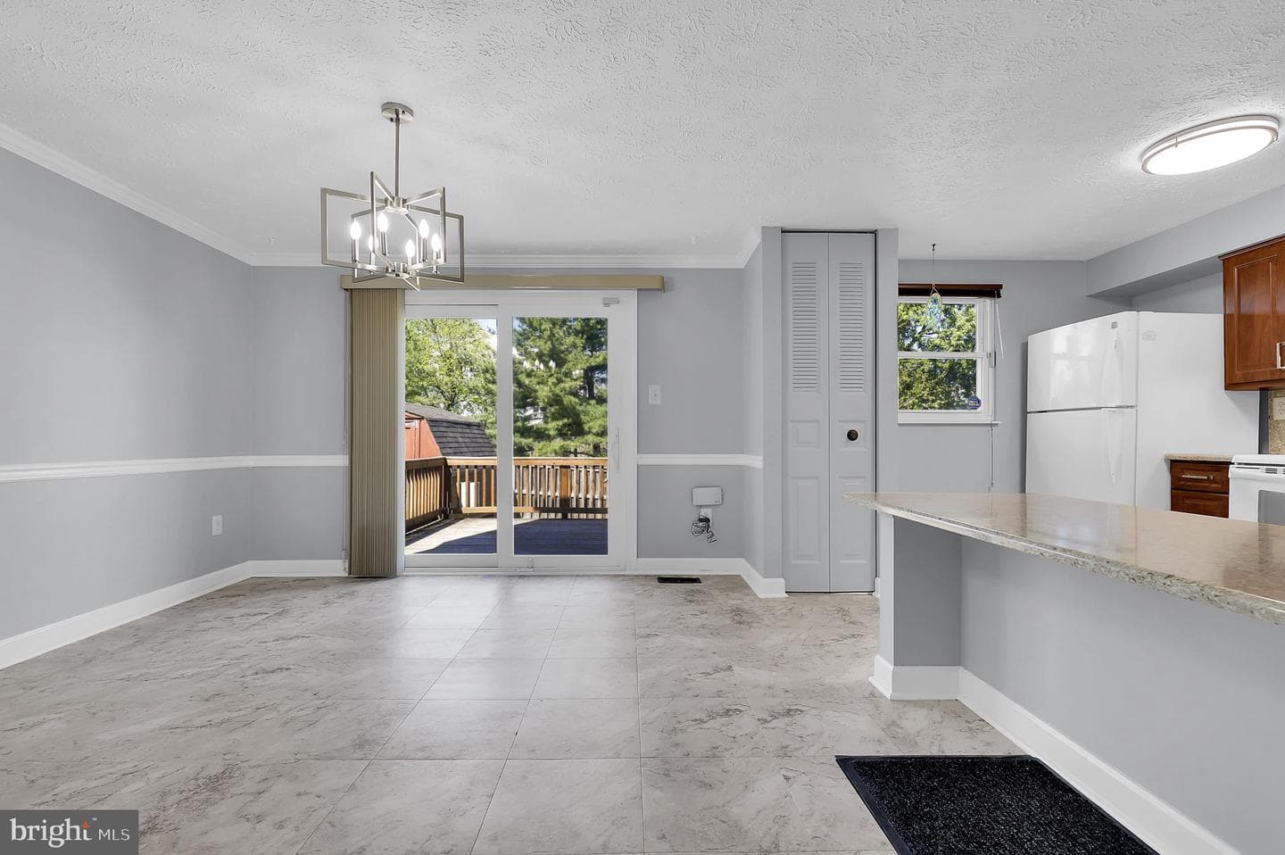 142 Fairfield Drive photo 9