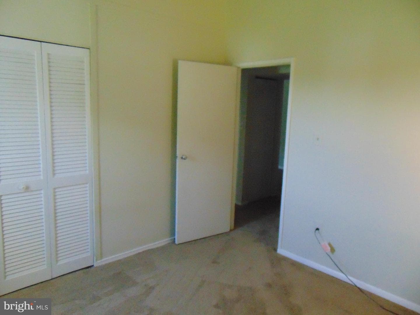 909 Oak Street photo 11