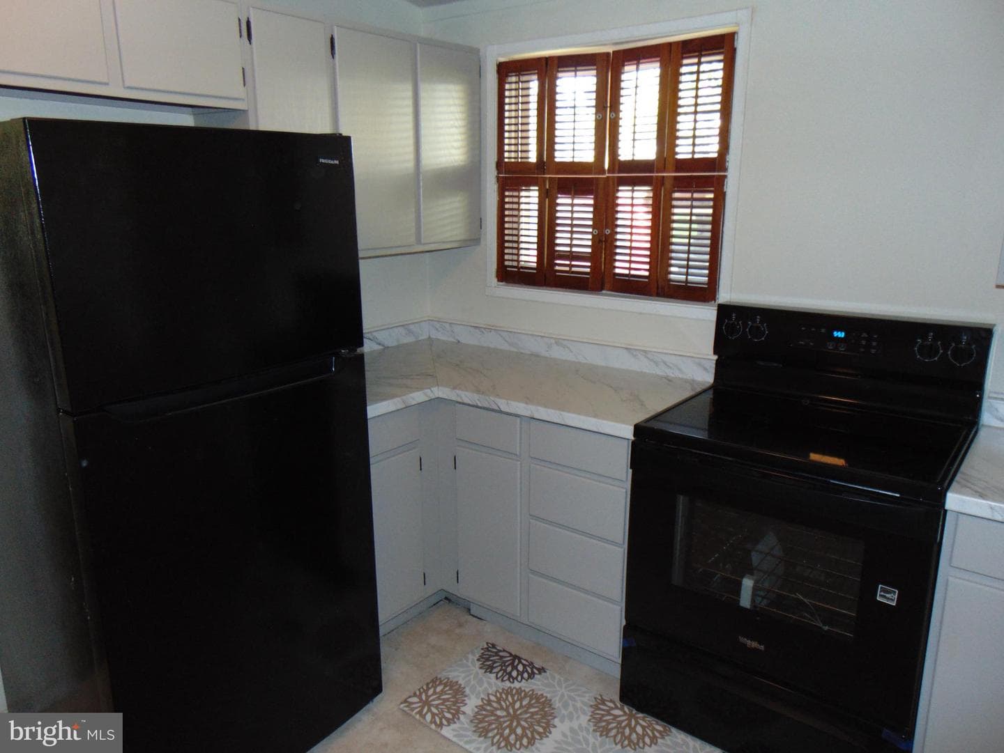909 Oak Street photo 13