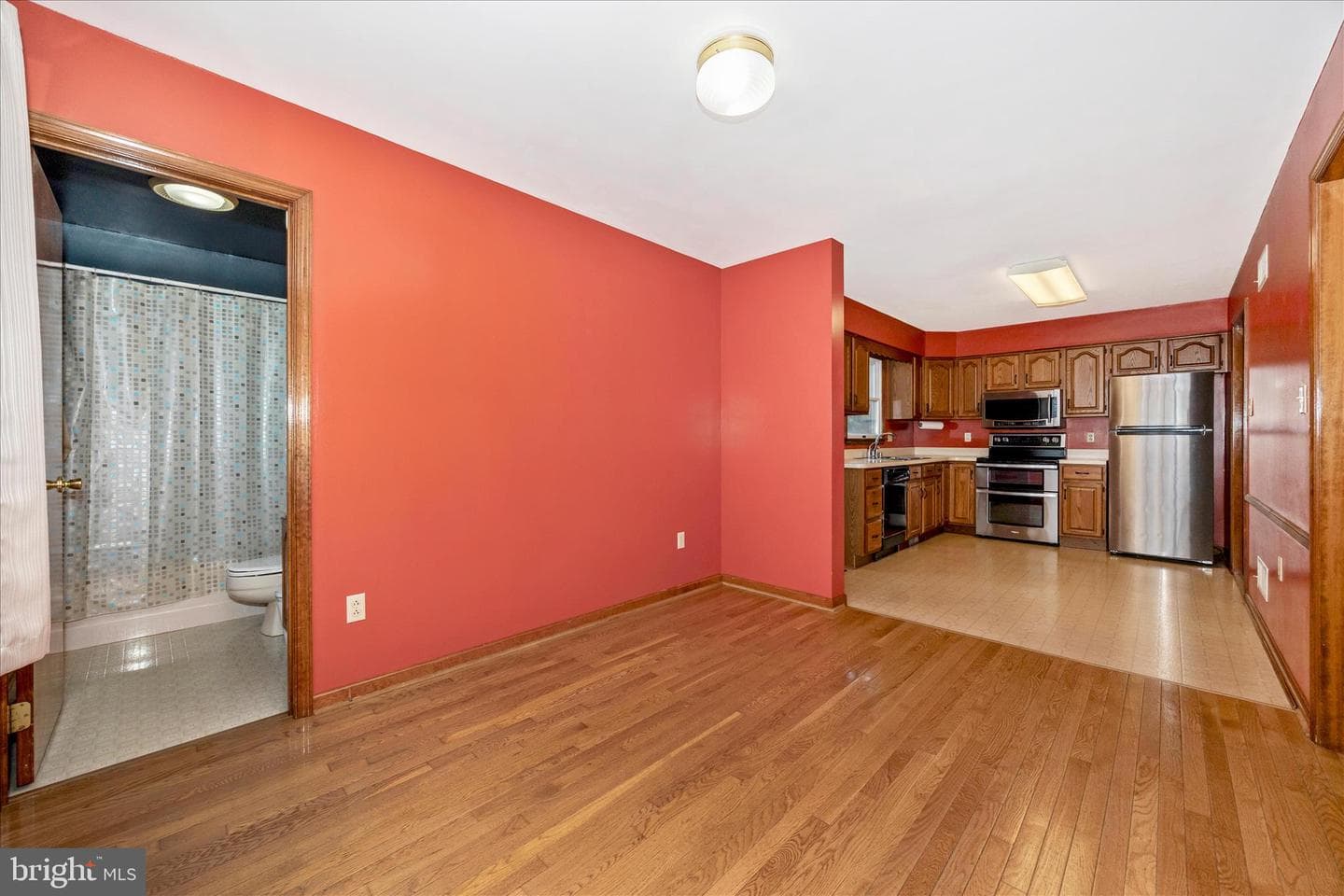 205 E G Street photo 10