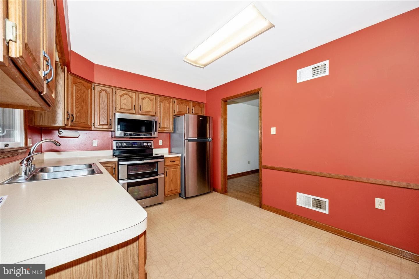 205 E G Street photo 13