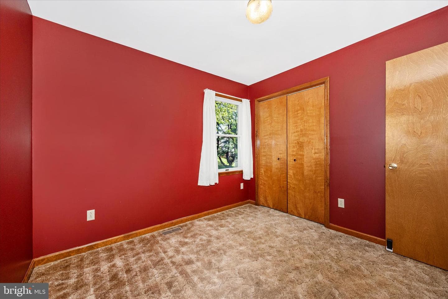 205 E G Street photo 27