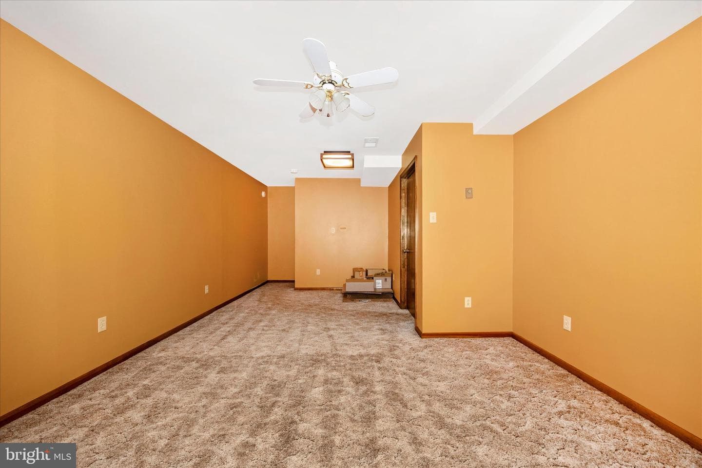 205 E G Street photo 33