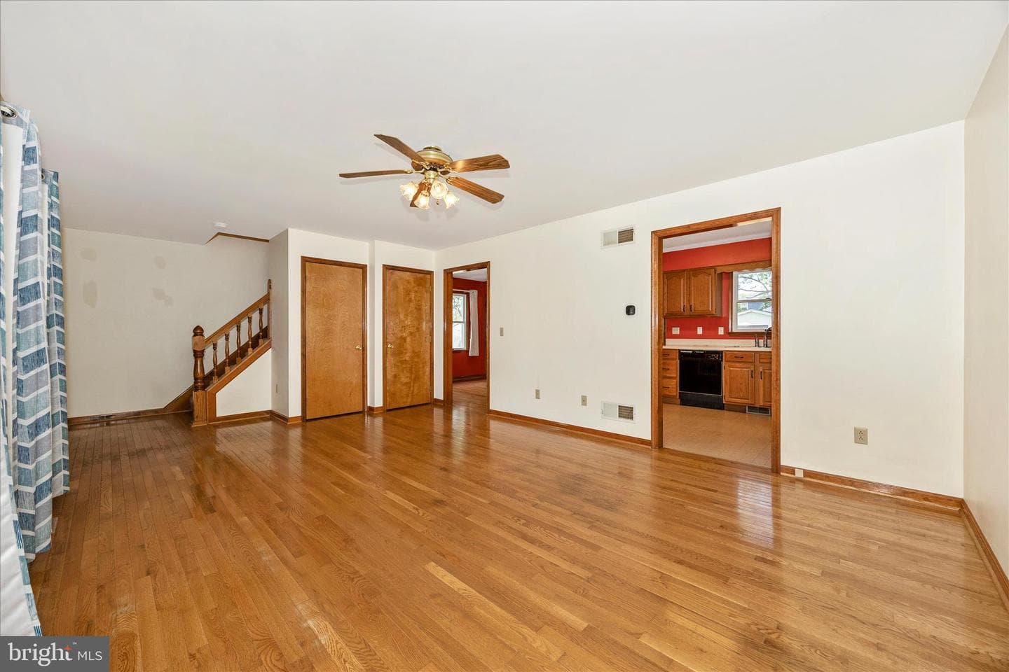 205 E G Street photo 7