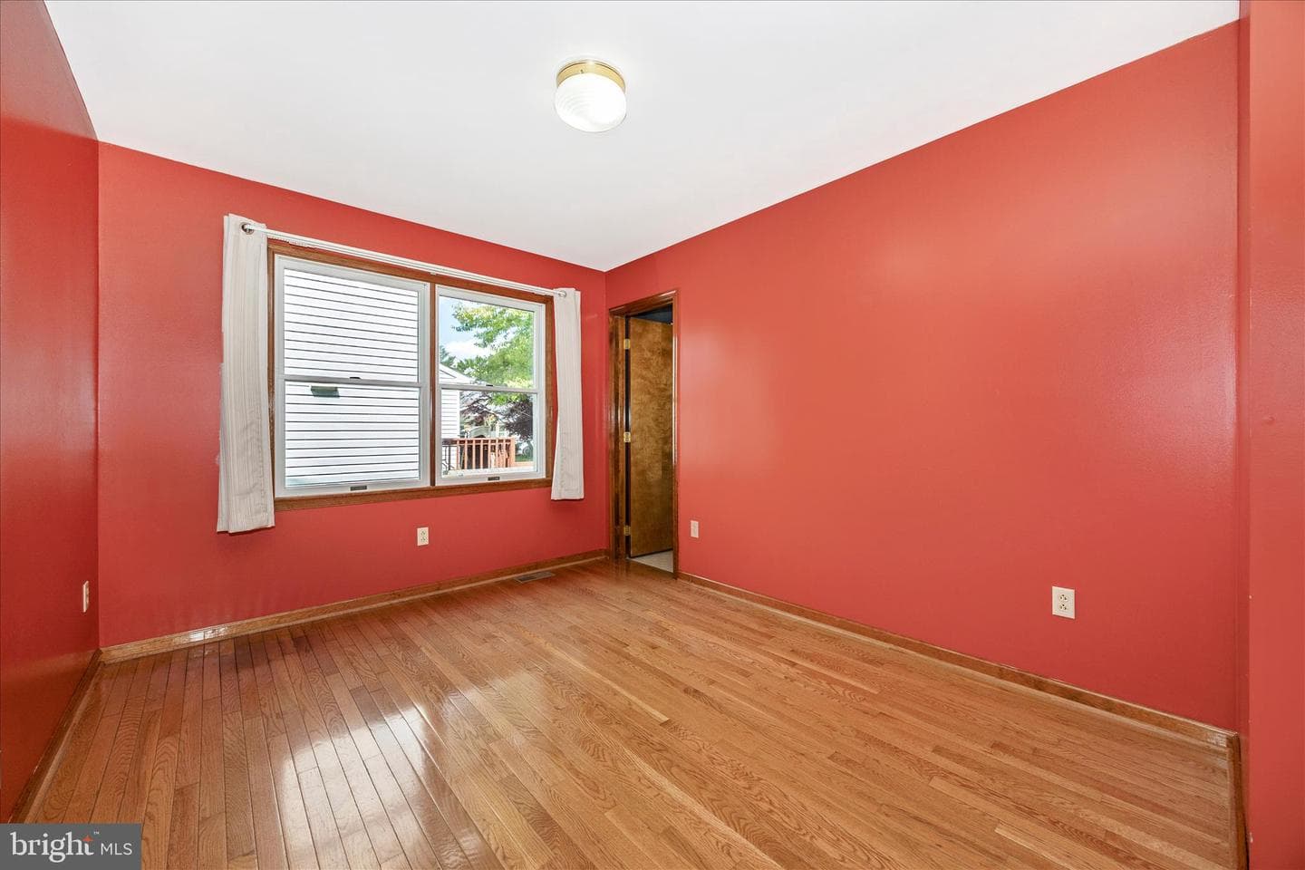 205 E G Street photo 8