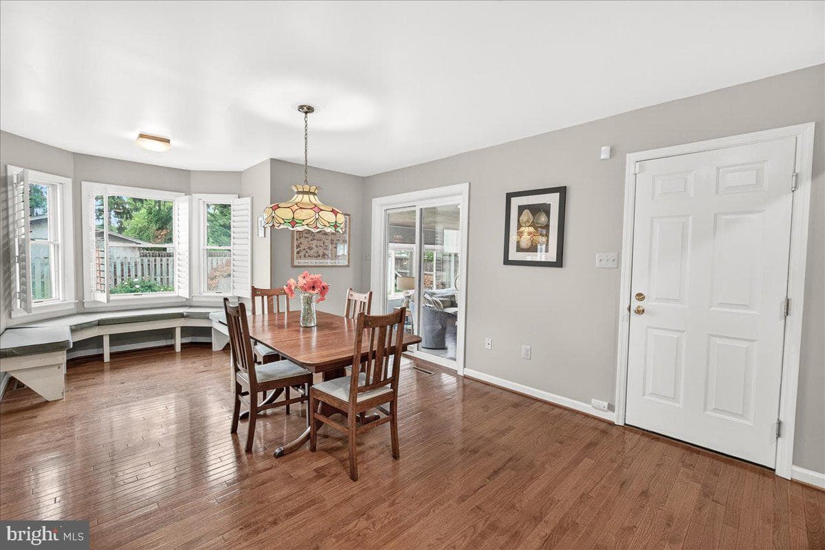 1600 Bolton Street photo 20