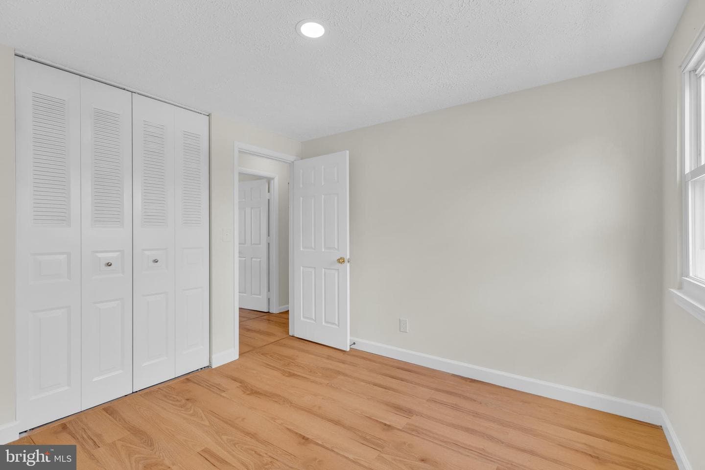 391 Prospect Boulevard photo 22