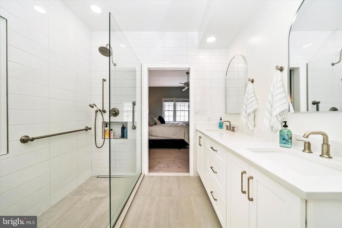 2447 Merchant Street photo 25