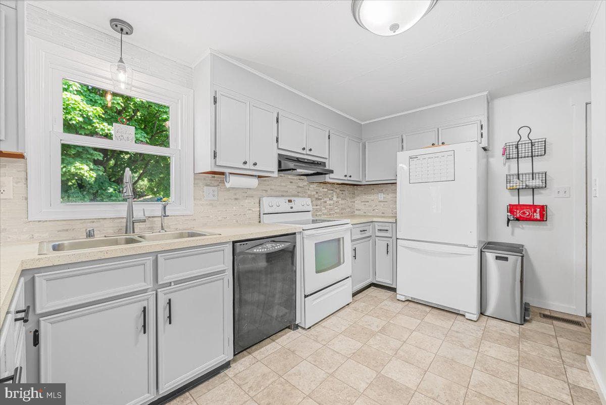 14011 Pryor Road photo 6