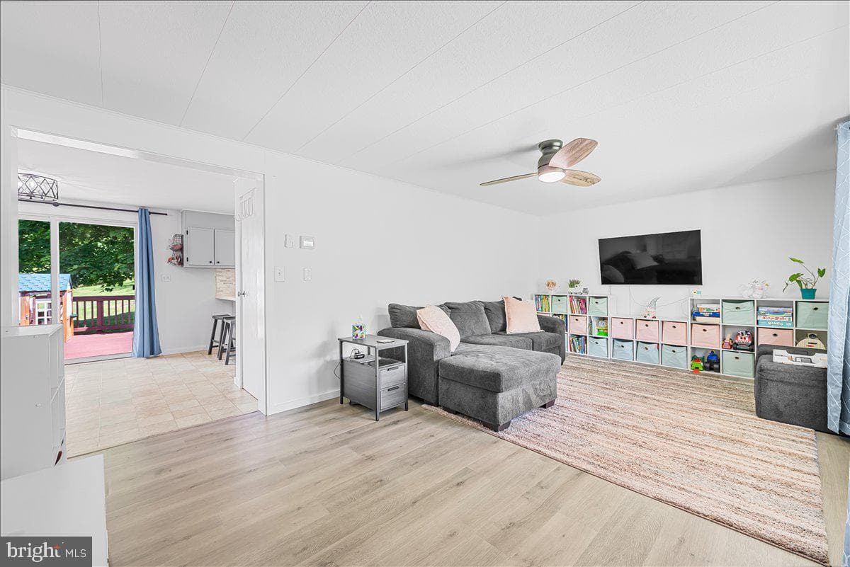 14011 Pryor Road photo 8