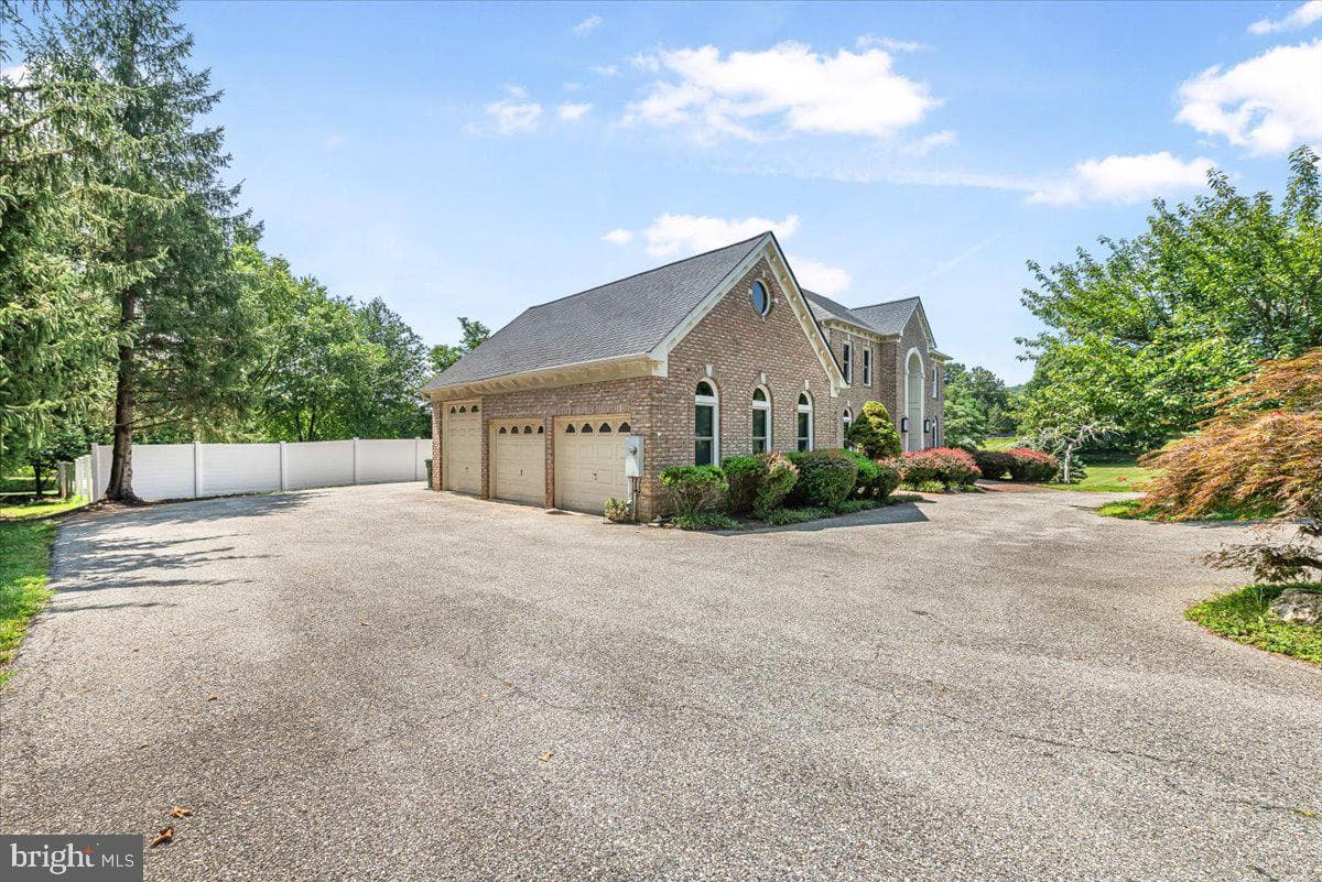 6603 Babak Drive photo 4