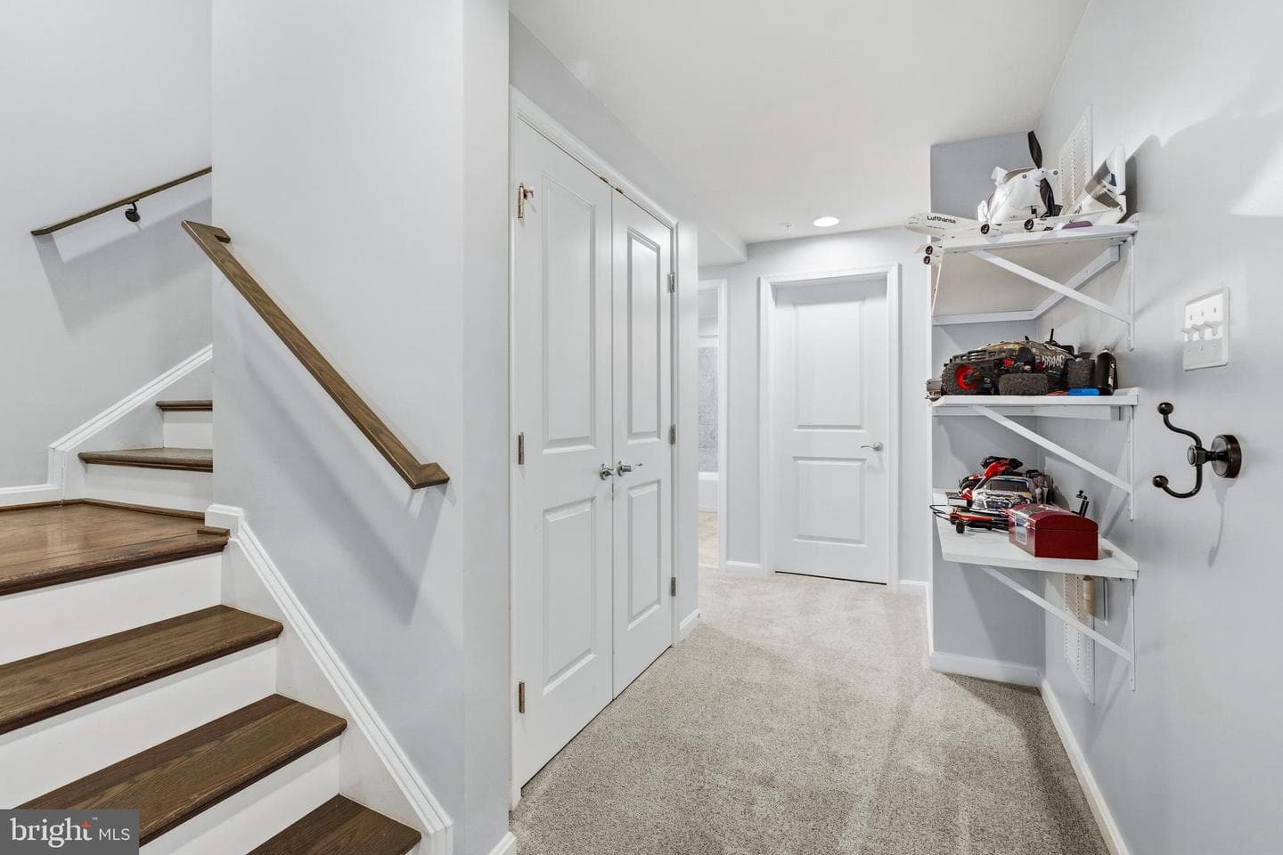 605 Blandwood Road photo 39