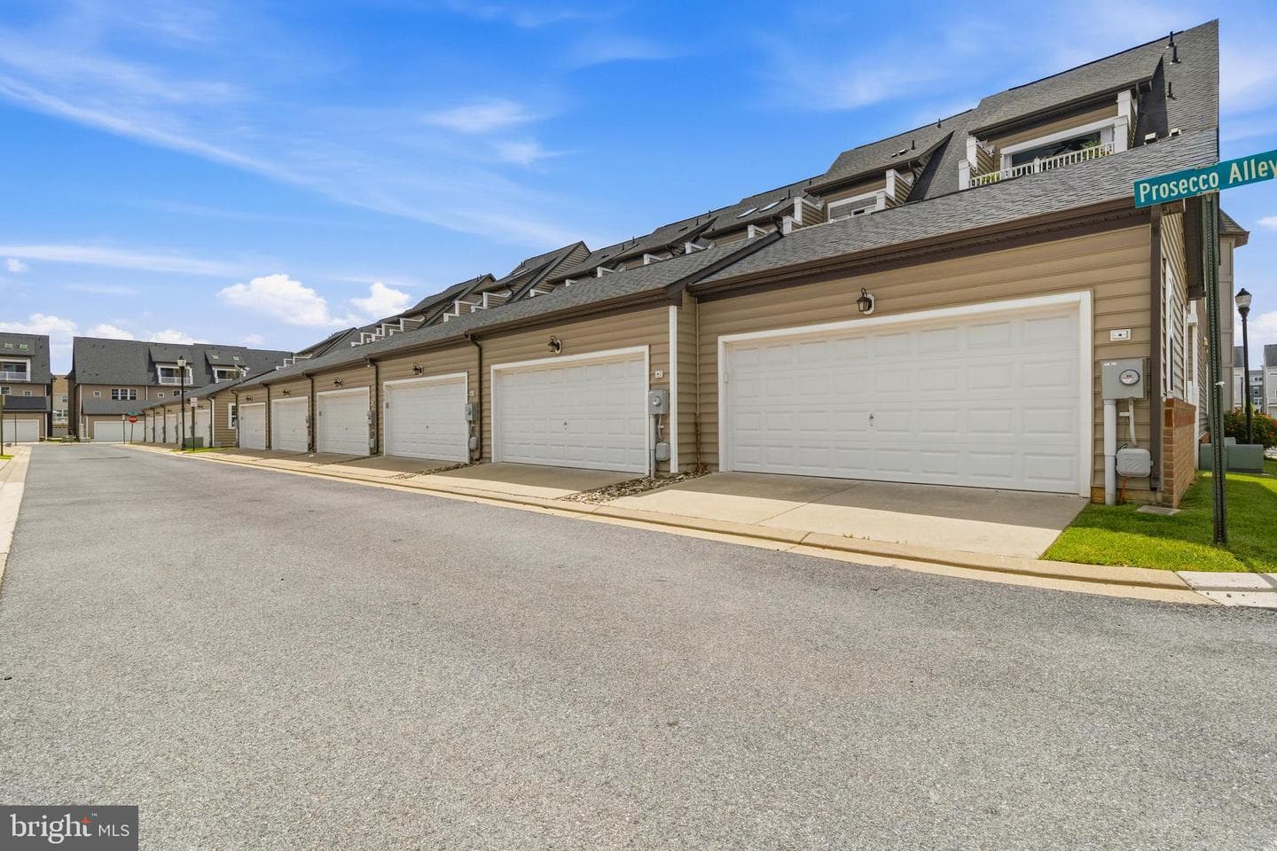 605 Blandwood Road photo 48