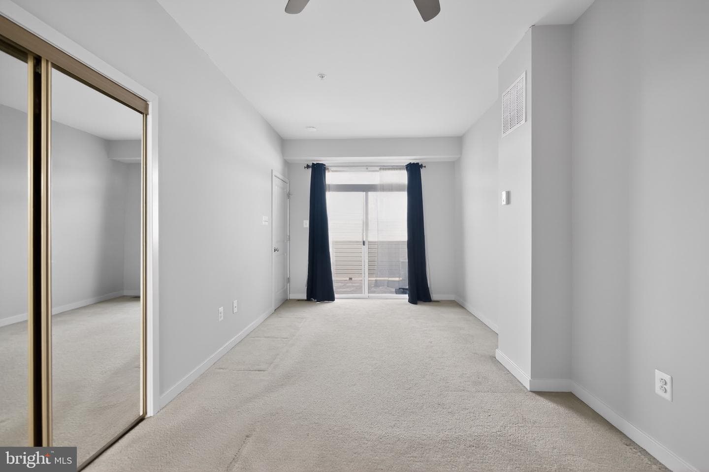 1415 Trafalgar Lane photo 11