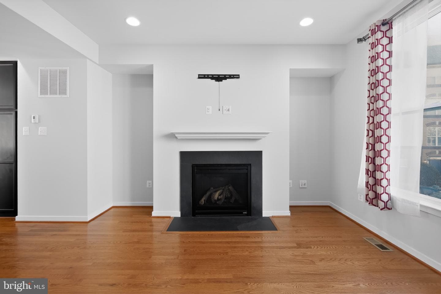 1415 Trafalgar Lane photo 13
