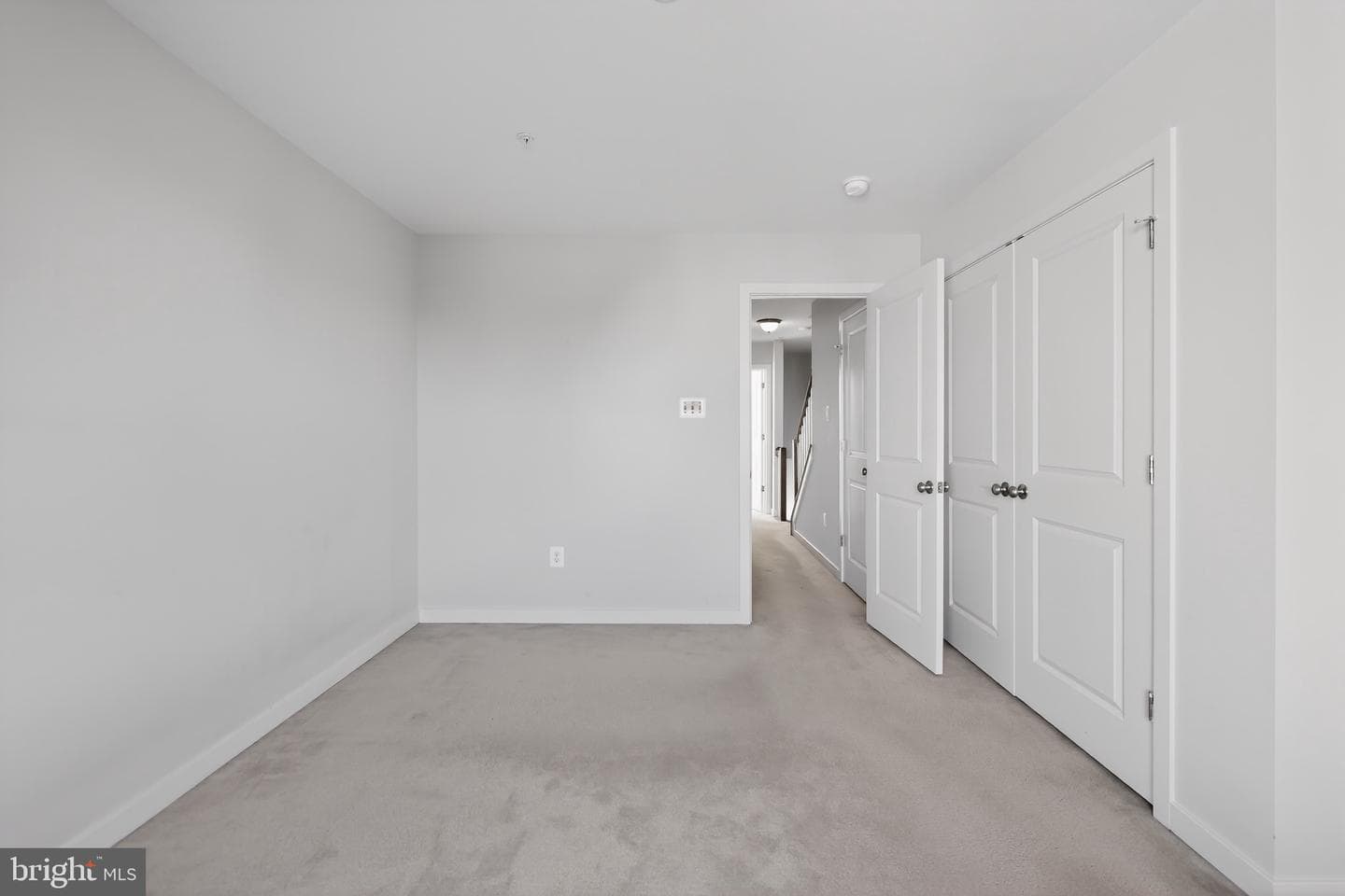 1415 Trafalgar Lane photo 21