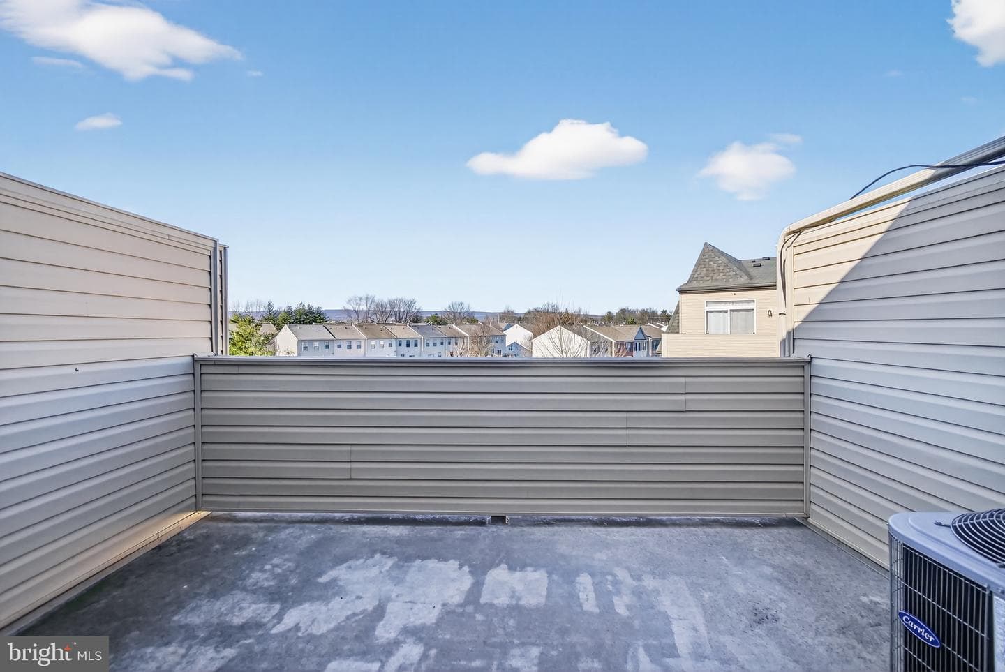 1415 Trafalgar Lane photo 31