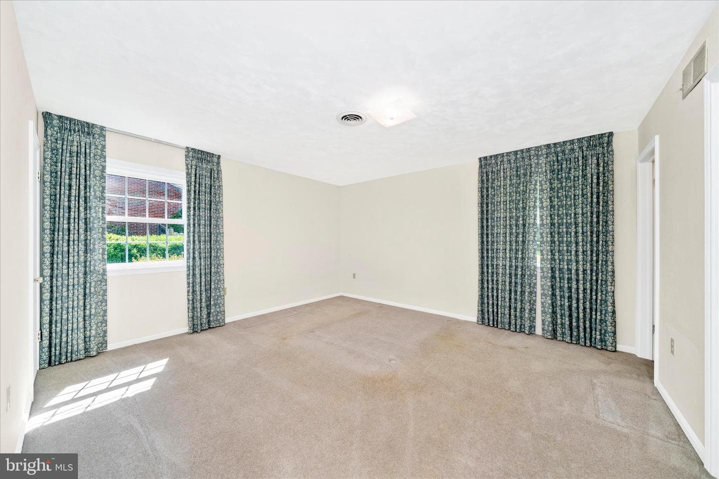 9496 Pocono Drive photo 22