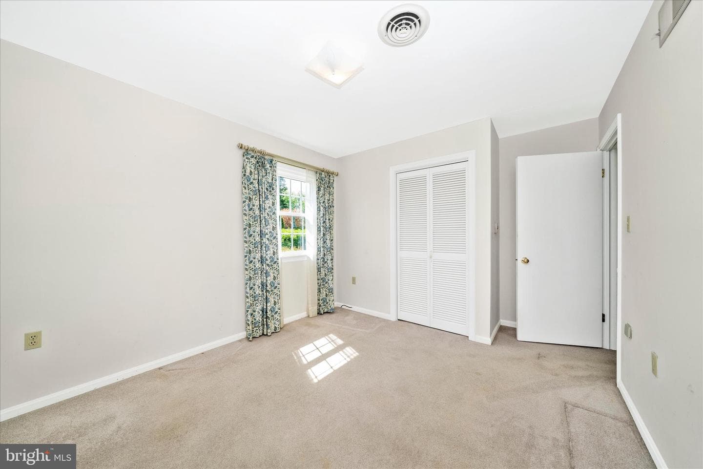 9496 Pocono Drive photo 29