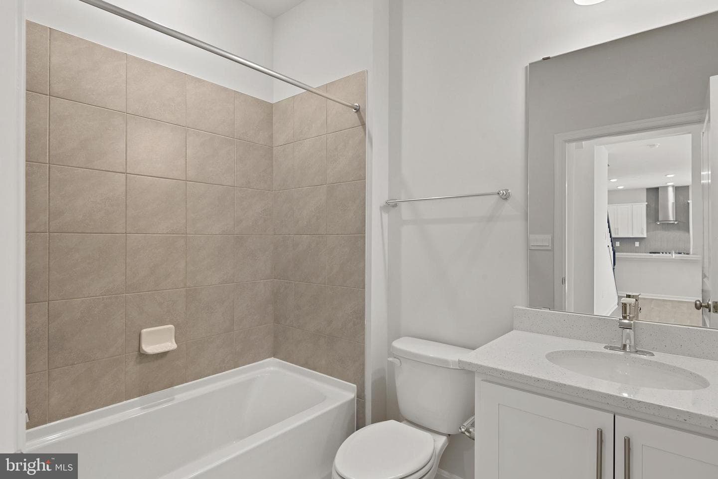 476 Ensemble Way photo 11