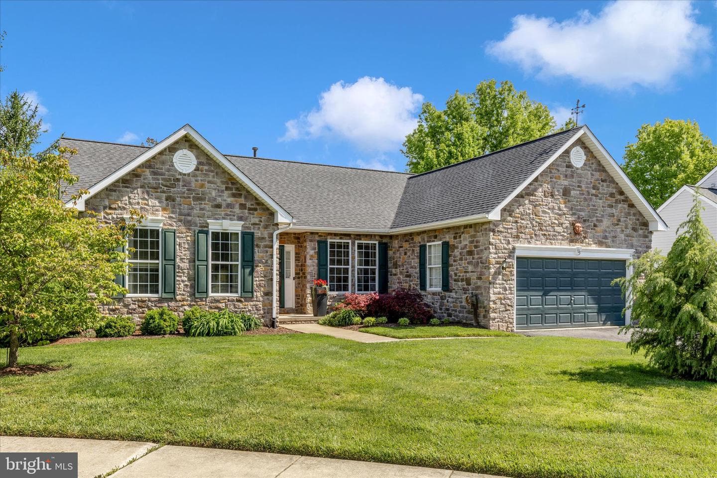 105 Crossing Pointe Court