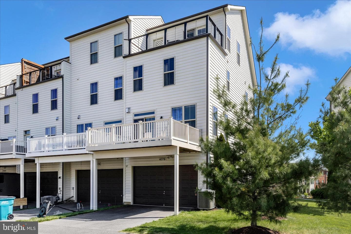 4376 Viridian Terrace photo 32