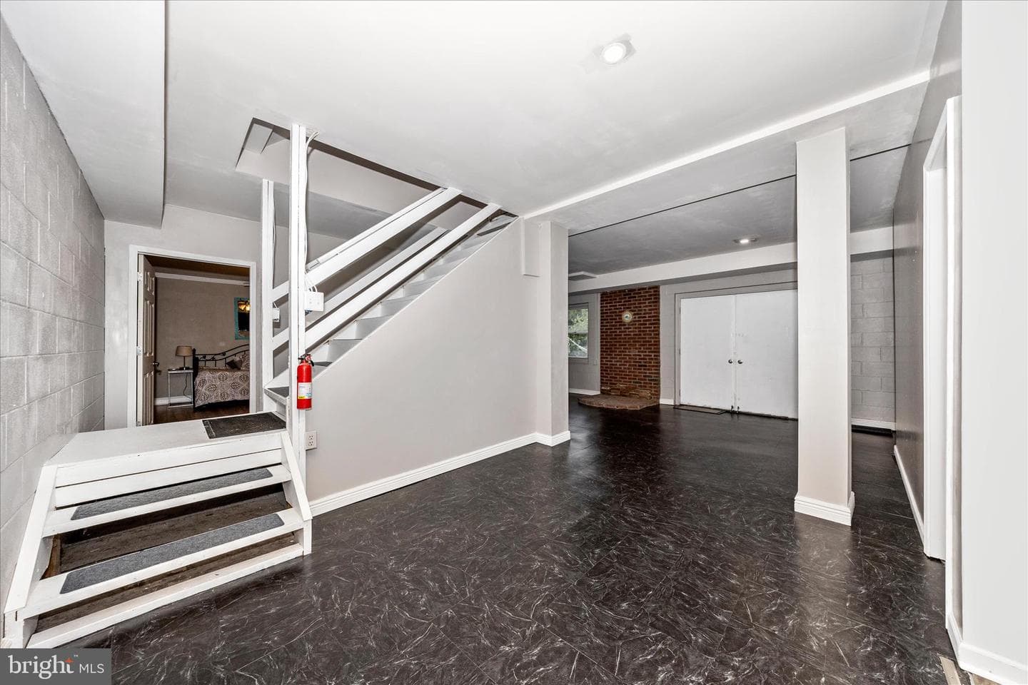 6641 Jefferson Blvd photo 35