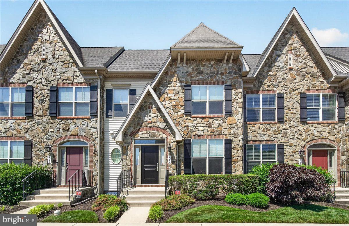3044 Palatine Dr, Frederick