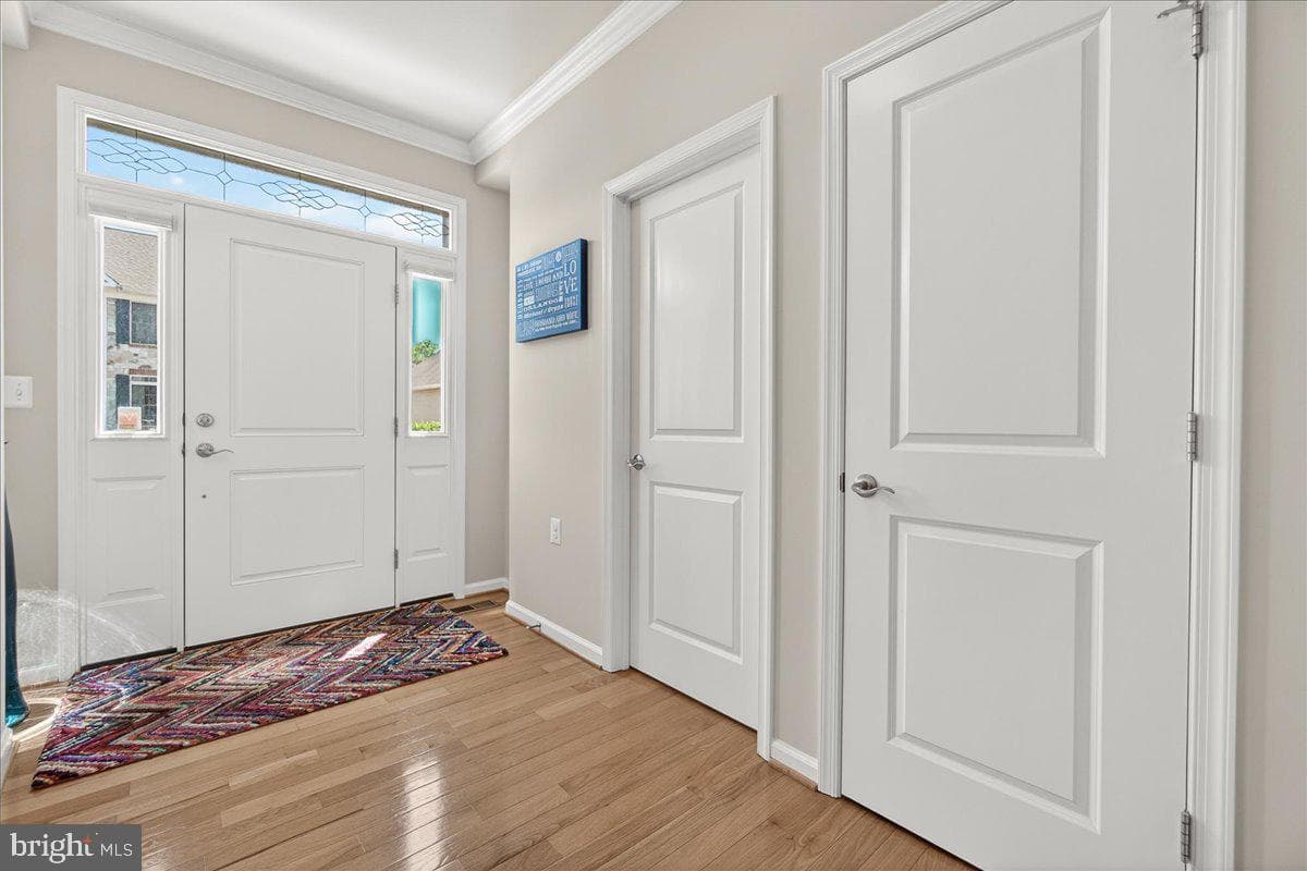 3044 Palatine Drive photo 4