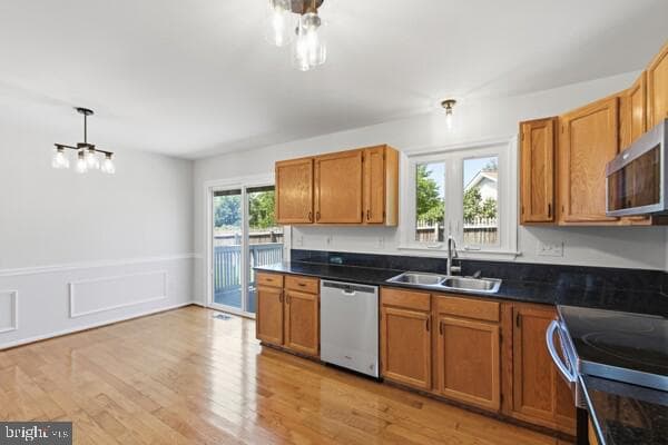 1 Adams Avenue Avenue photo 13