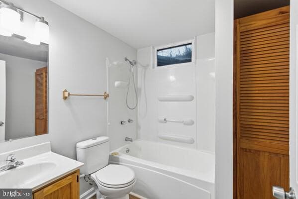 1 Adams Avenue Avenue photo 36