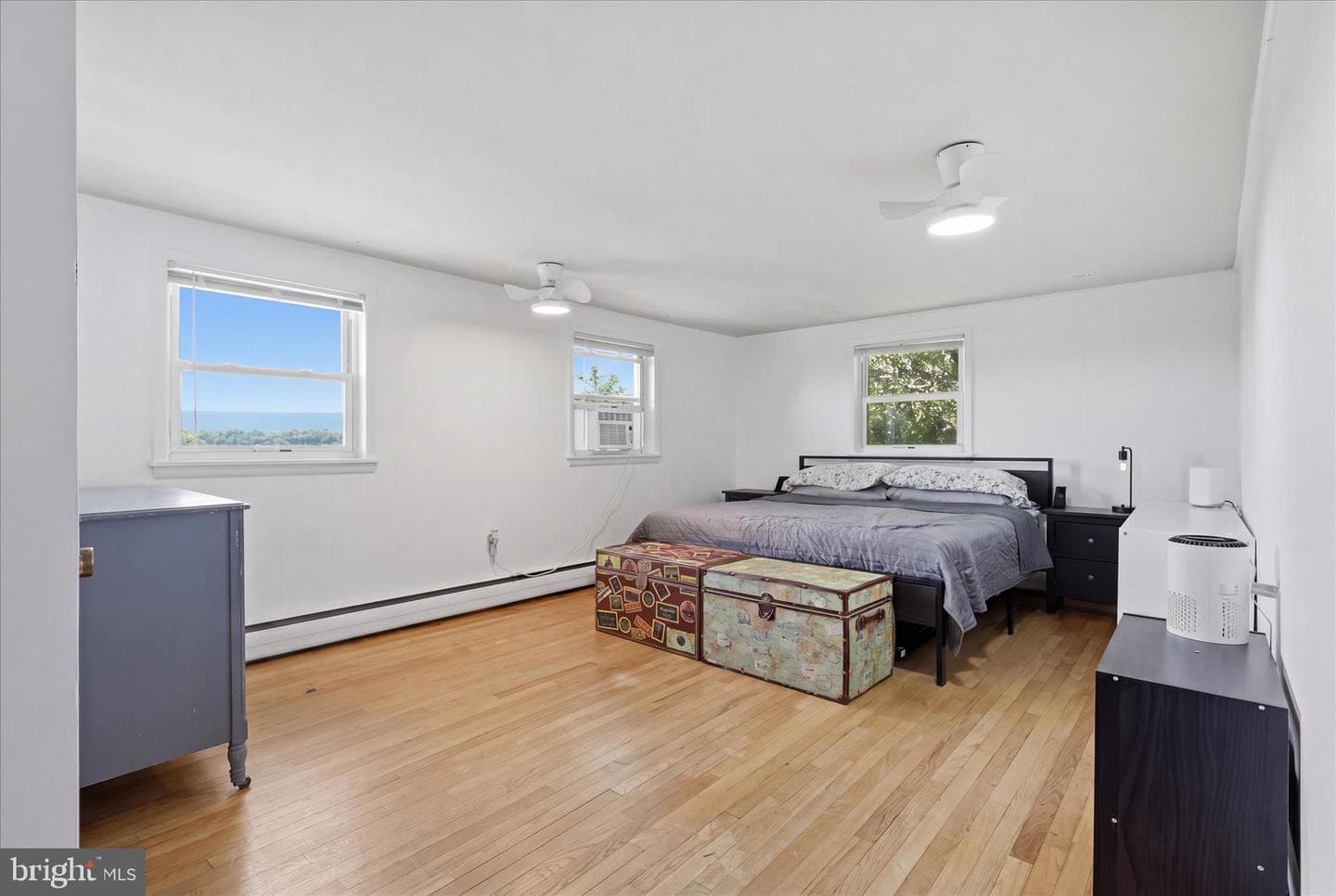 603 W B Street photo 2
