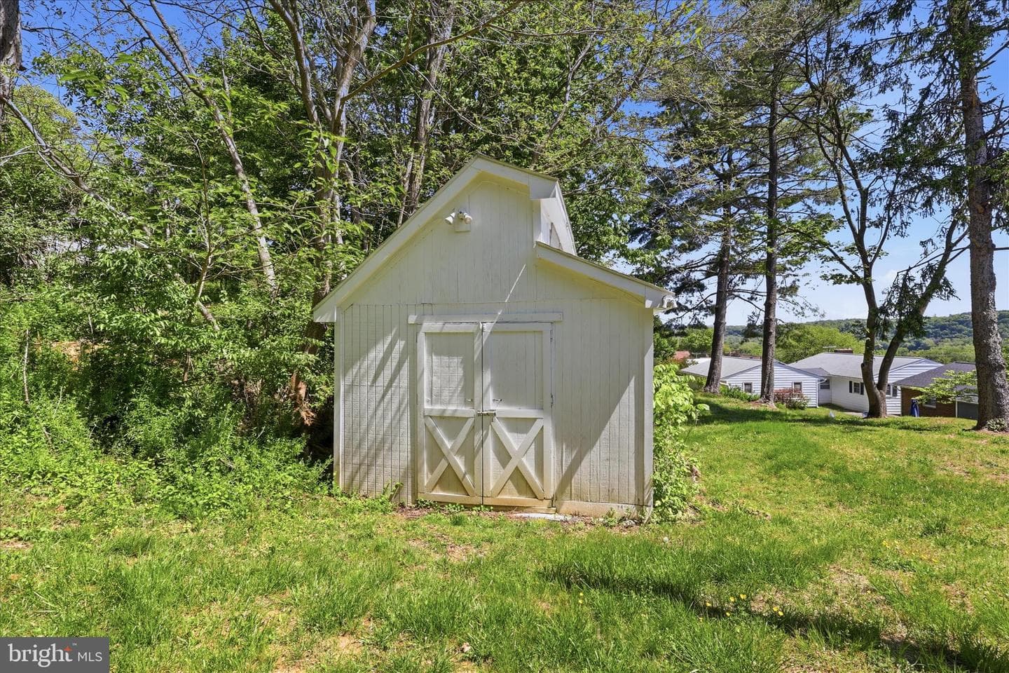 603 W B Street photo 26