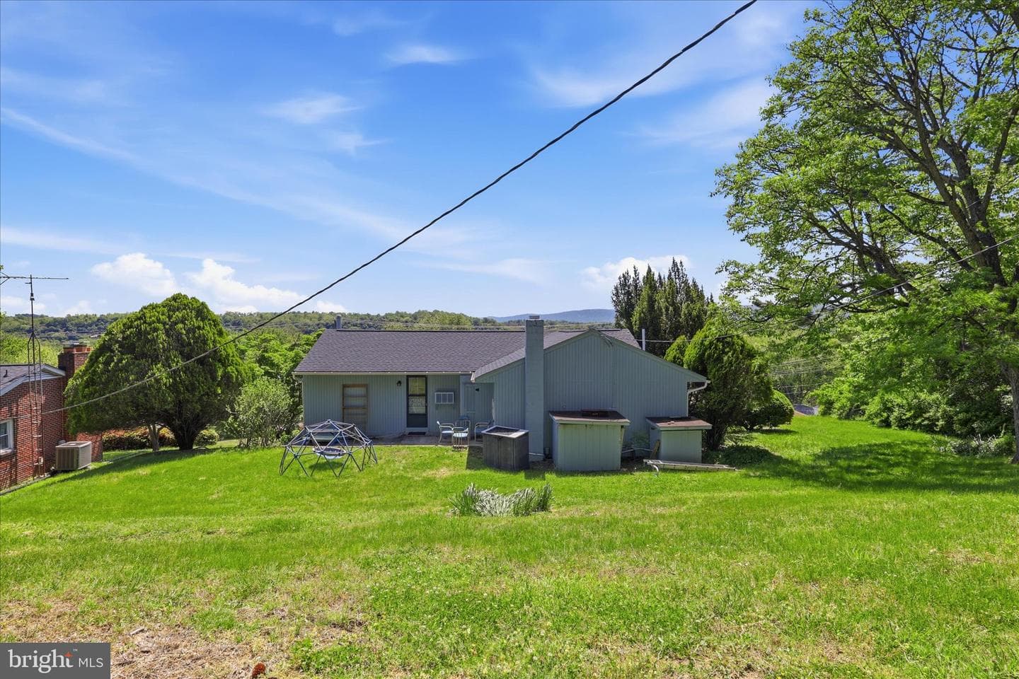 603 W B Street photo 5