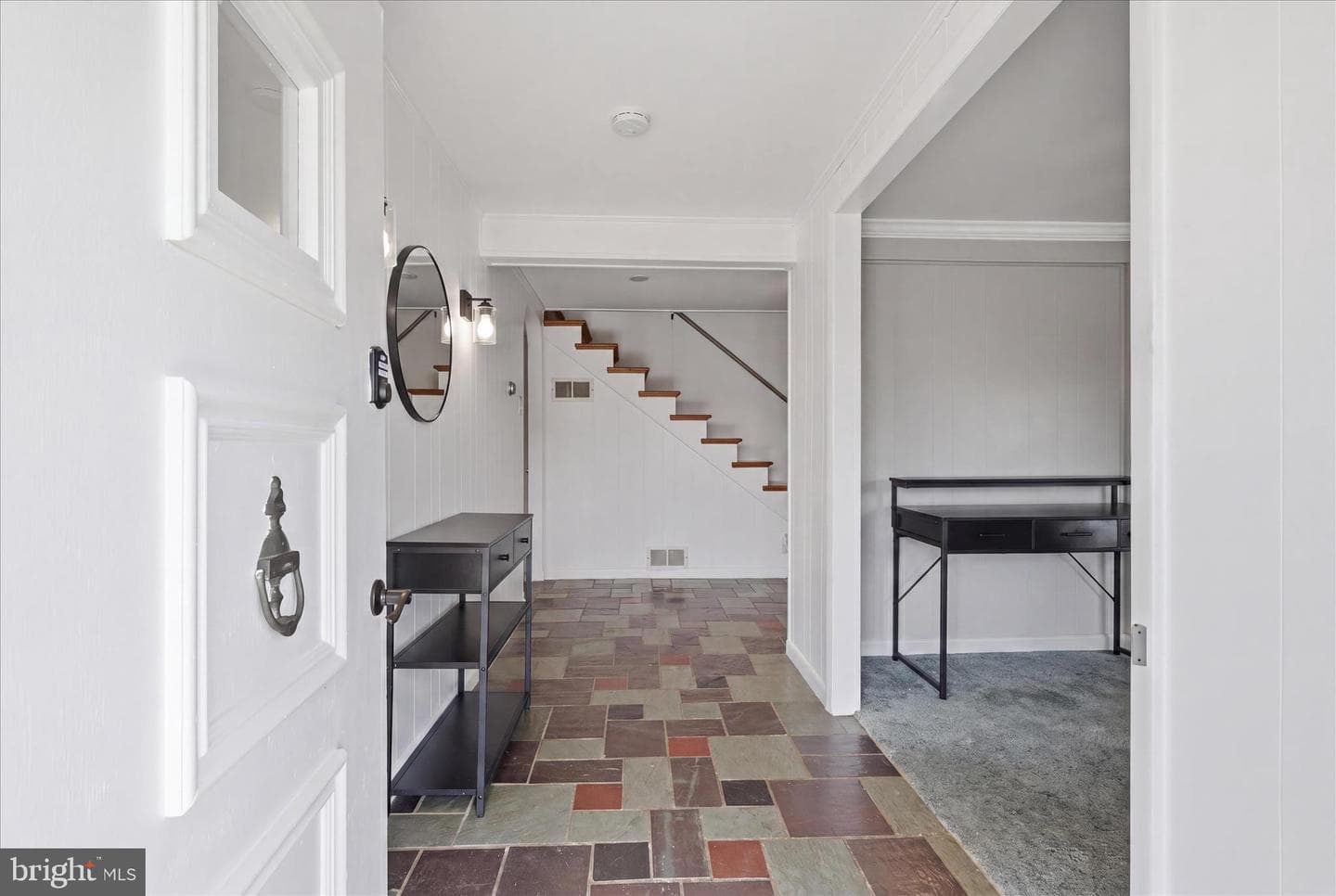 603 W B Street photo 8