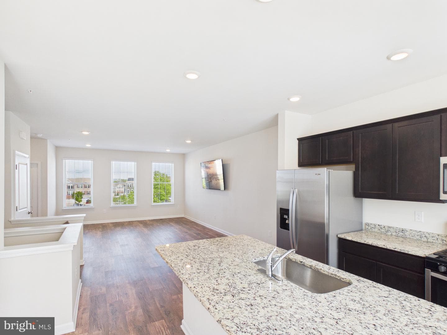 2011 Pomona Way photo 10