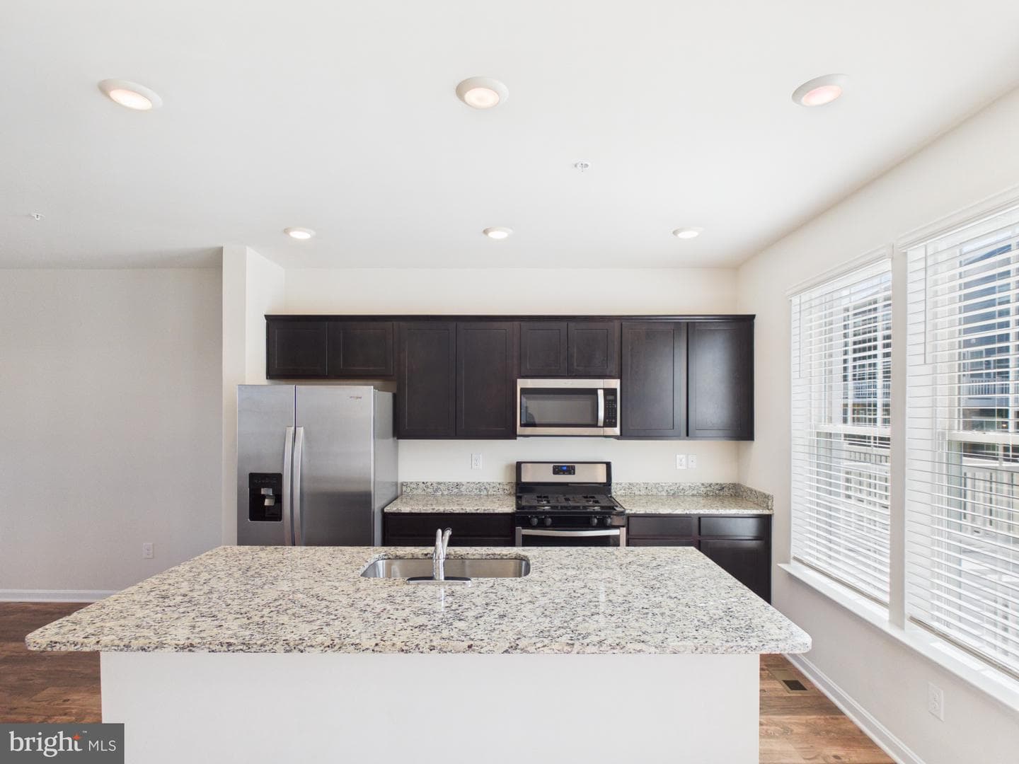 2011 Pomona Way photo 11