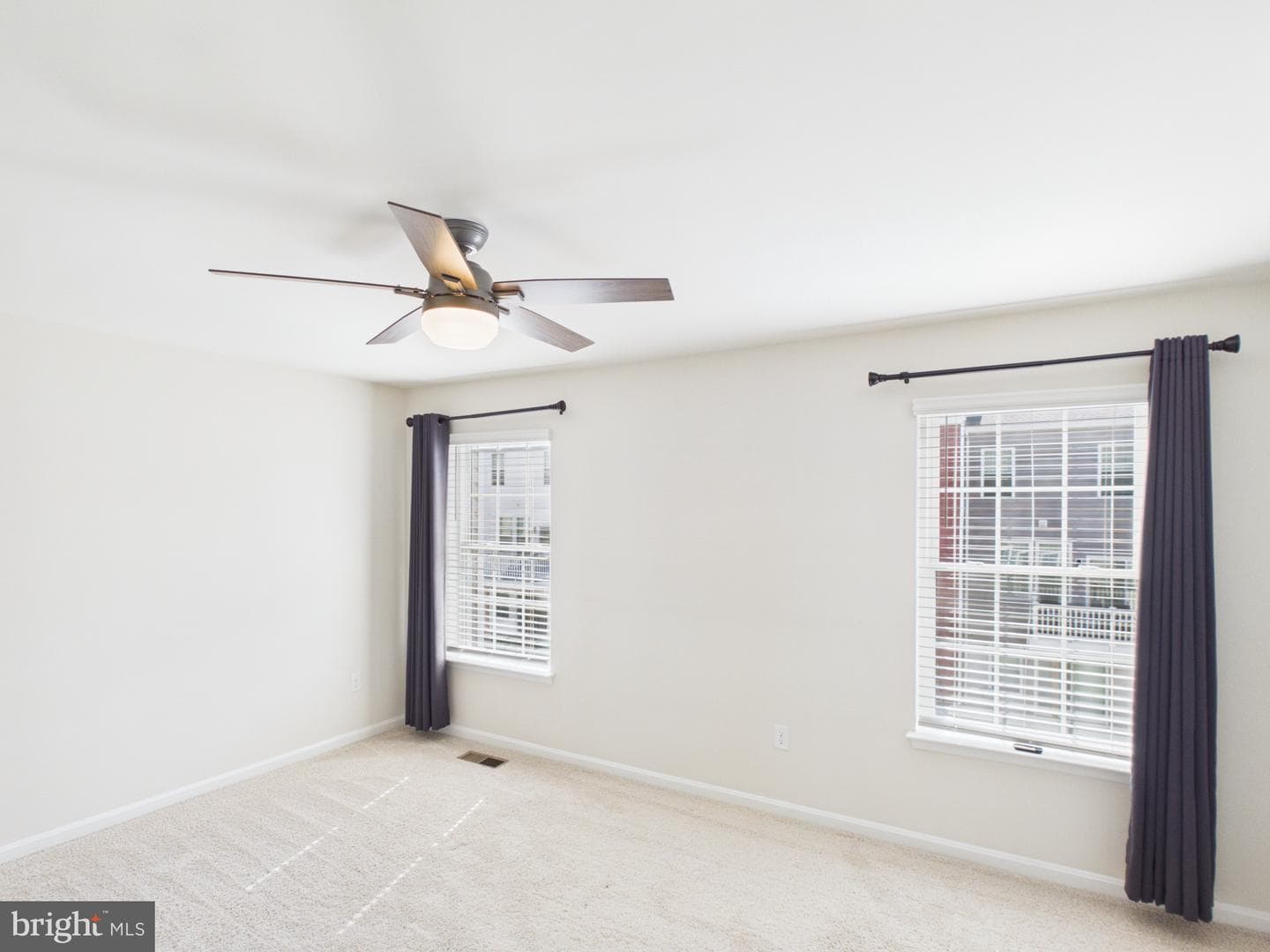 2011 Pomona Way photo 15