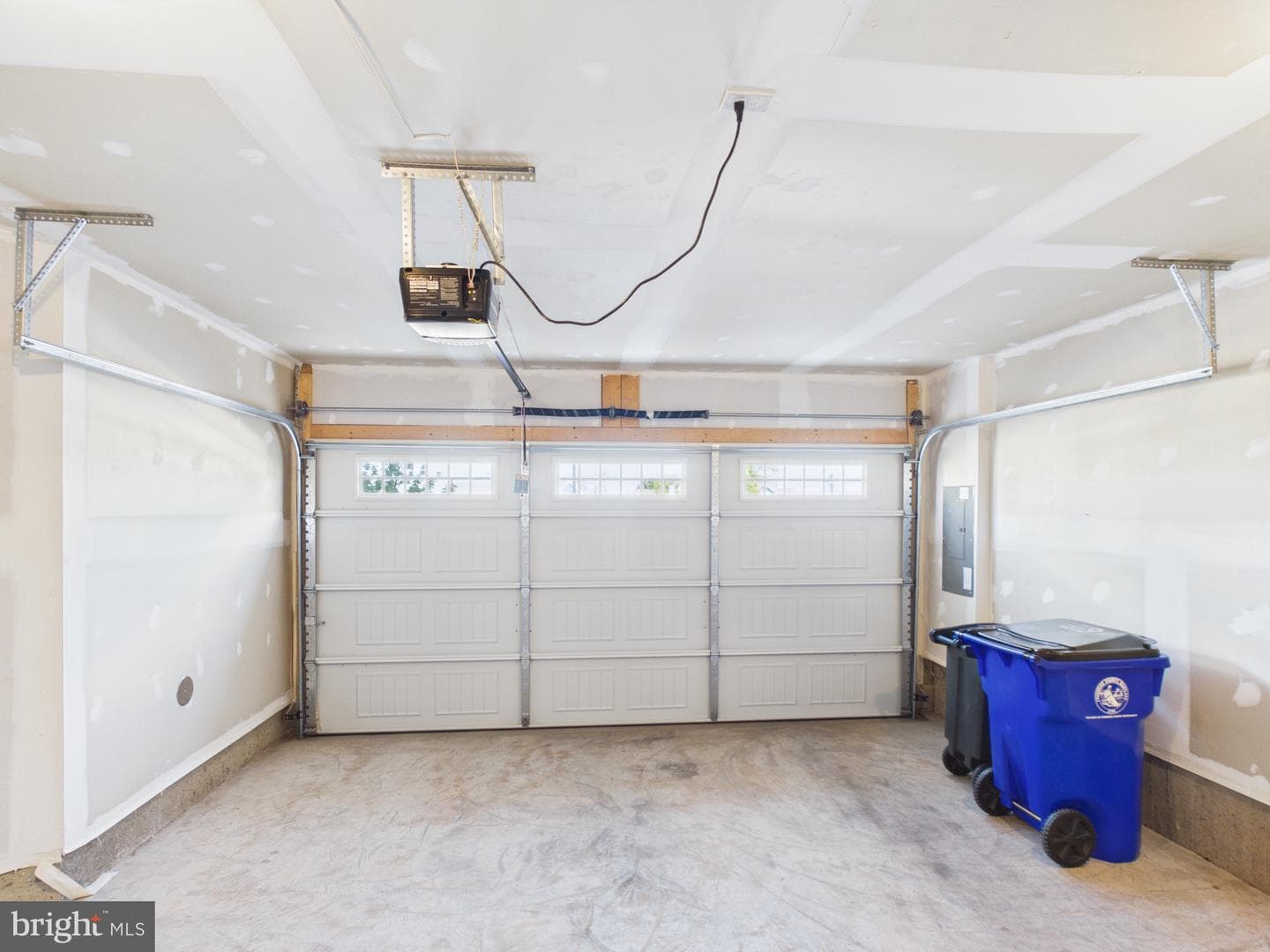 2011 Pomona Way photo 21