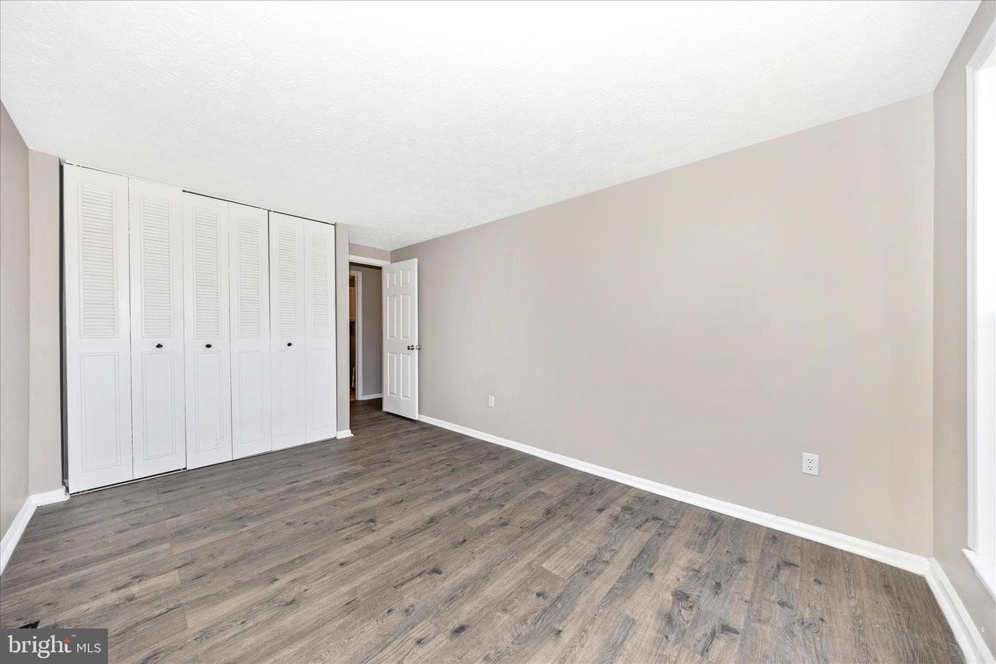 572 Hollyberry Way photo 27