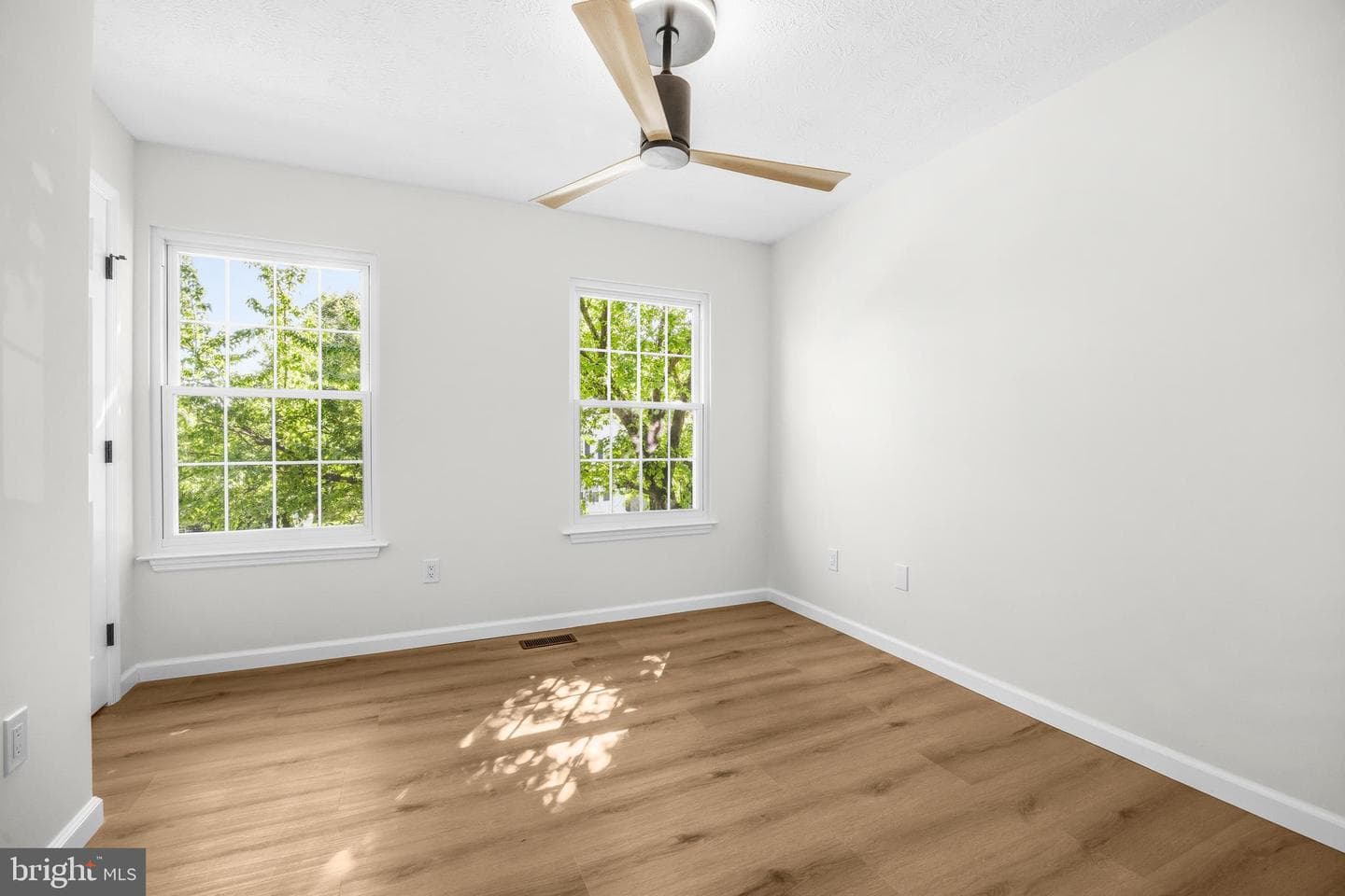1425 Grouse Court photo 44
