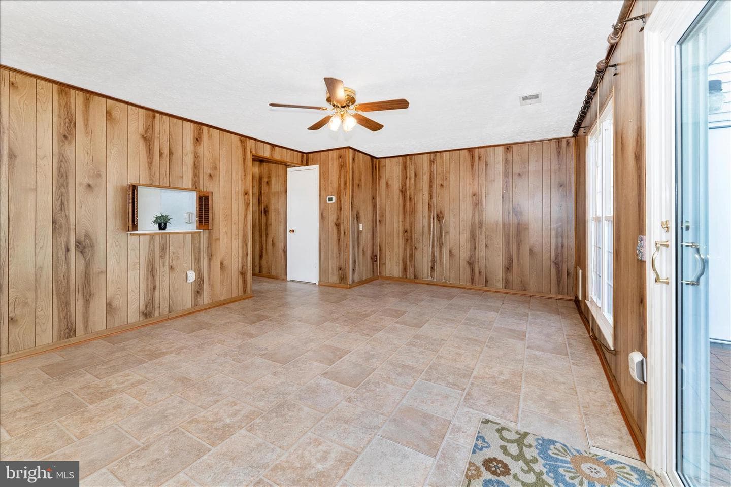 5751 Sunset View Lane photo 12