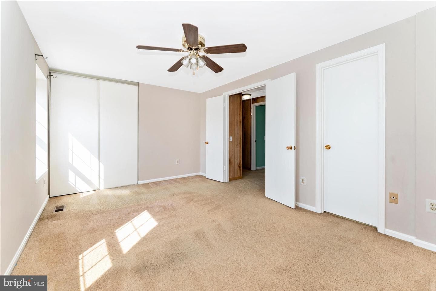 5751 Sunset View Lane photo 20