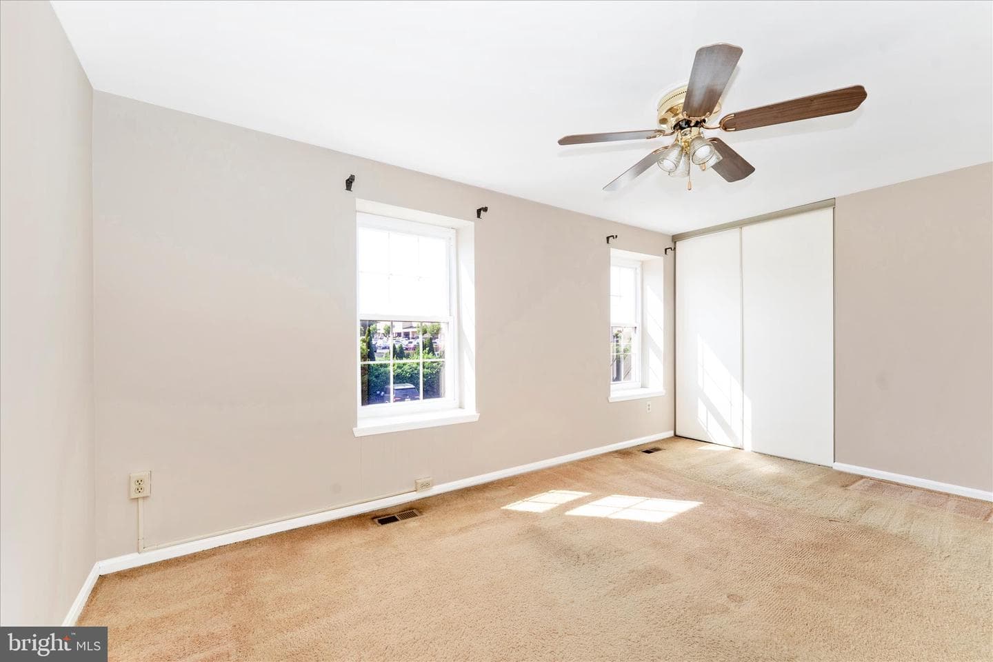 5751 Sunset View Lane photo 21