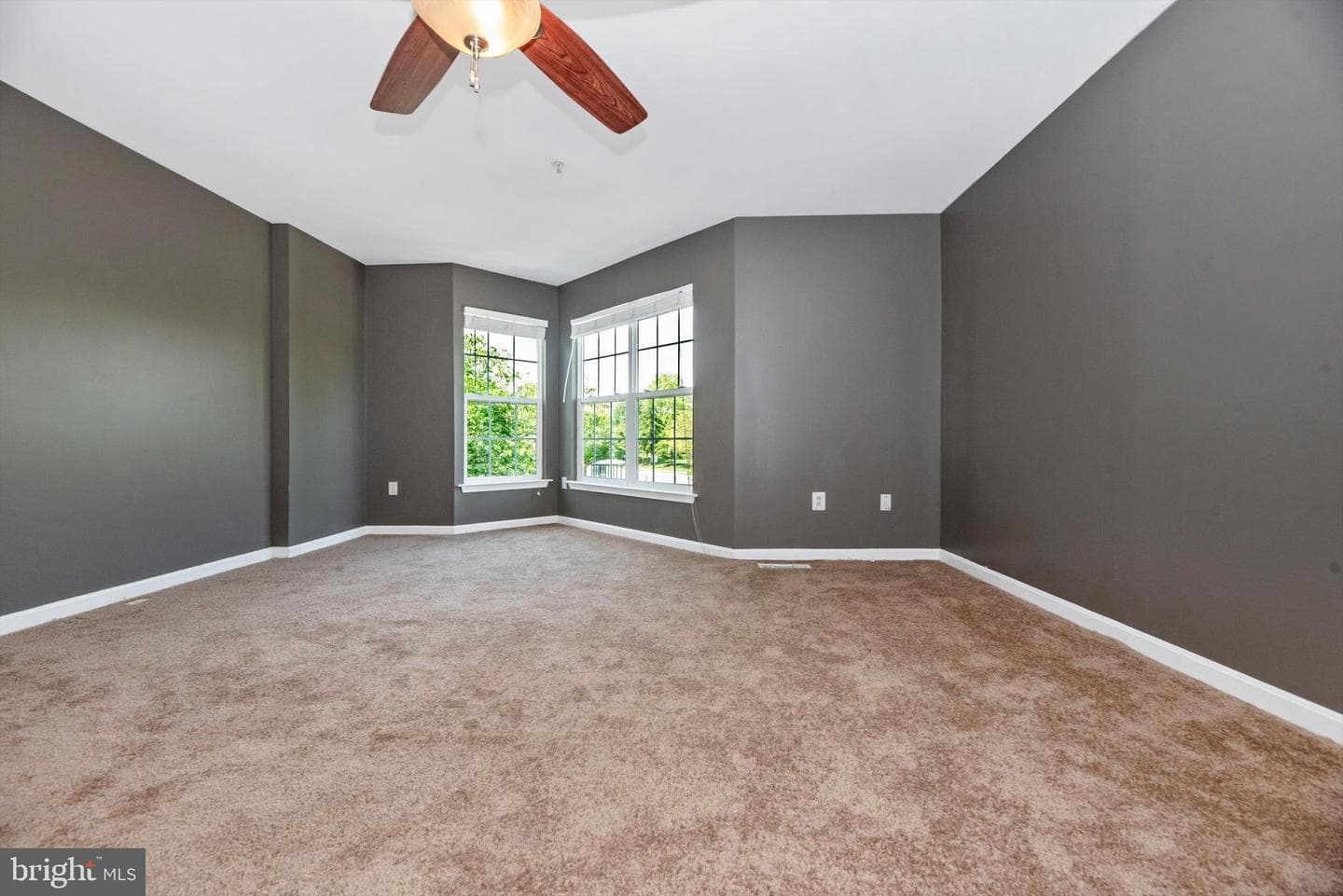 605 Tivoli Road photo 12